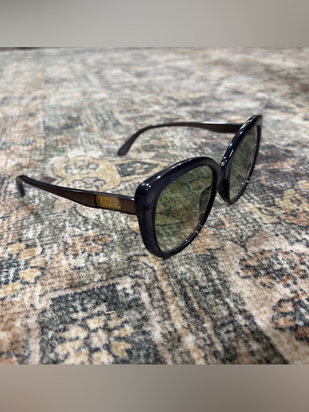 Gucci - Blue Gold Cateye Sunglasses with Green Lenses